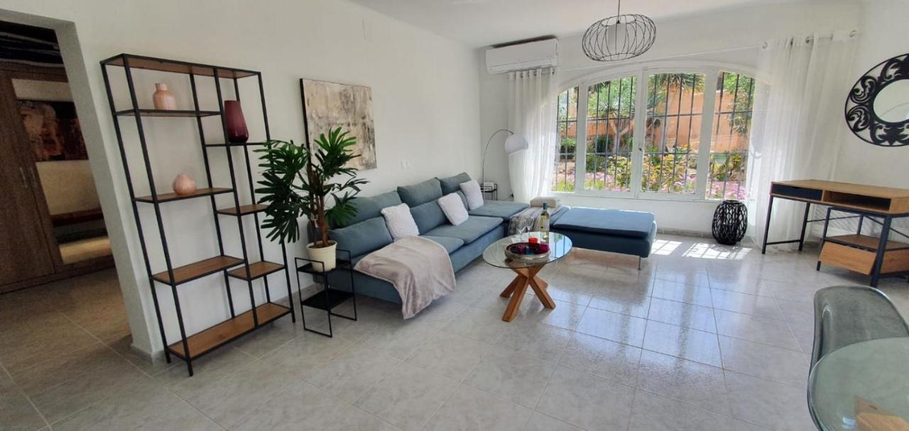 Cheerful 2-Bedroom Villa With Private Pool Calpe Bagian luar foto