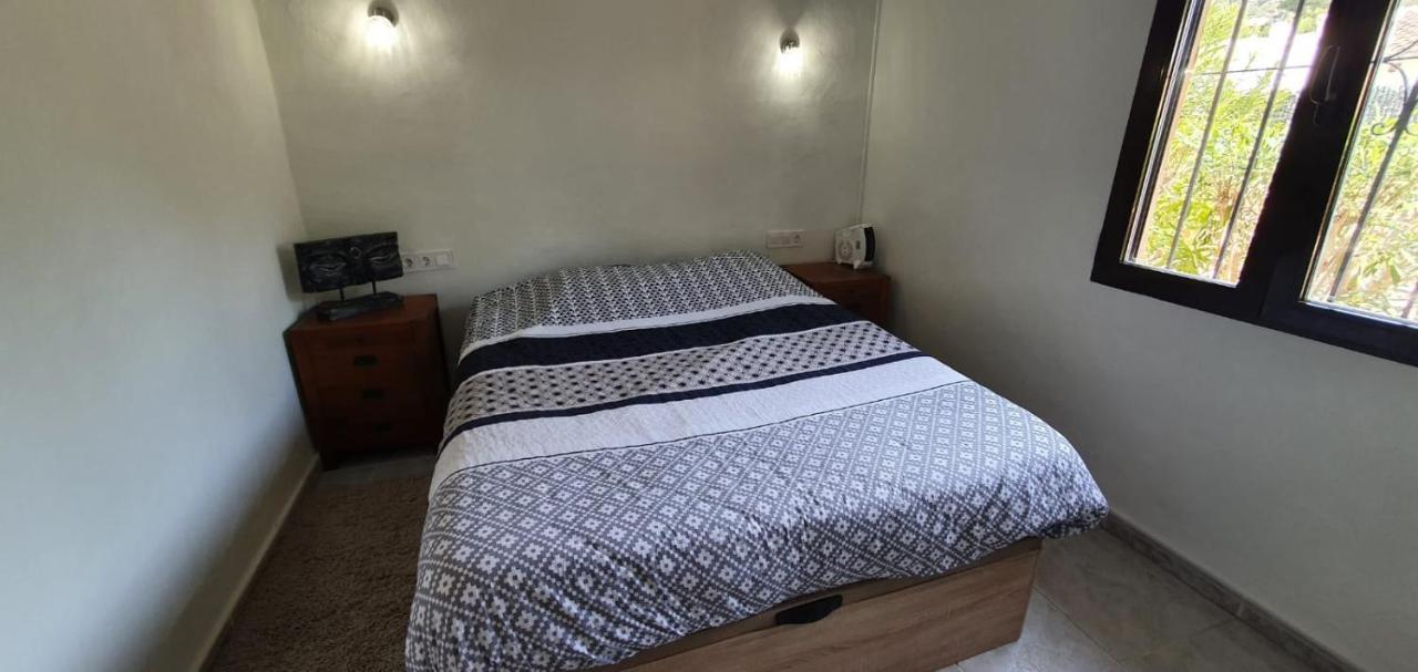 Cheerful 2-Bedroom Villa With Private Pool Calpe Bagian luar foto