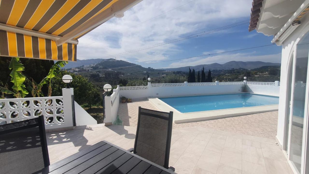 Cheerful 2-Bedroom Villa With Private Pool Calpe Bagian luar foto